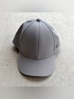 Melin Golf Hat SnapBack Adjustable Gray Quick Dry Perforated